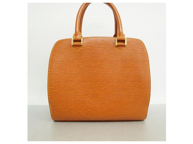 Borsa Louis Vuitton Epi Pont Neuf in Gold Cipango - vista 9
