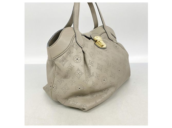 Bolso Louis Vuitton Mahina Seals PM - vista 2