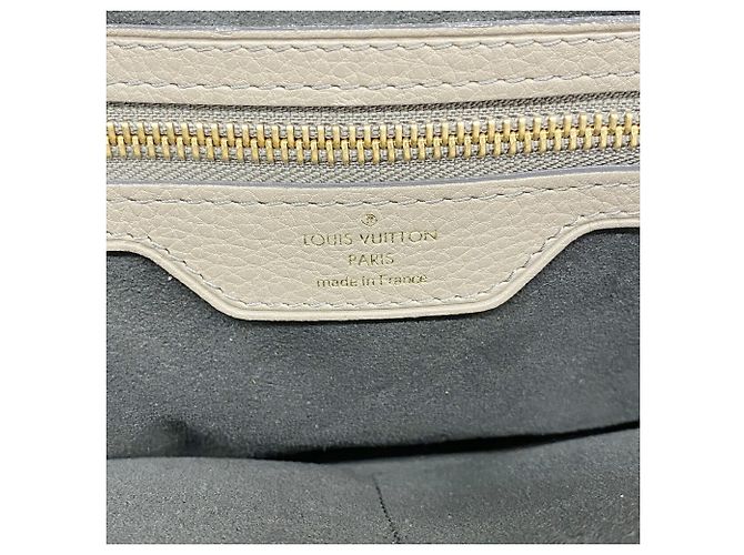 Bolso Louis Vuitton Mahina Seals PM - vista 5