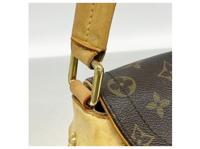 Louis Vuitton Monogram Beverly MM Shoulder Bag - view 9