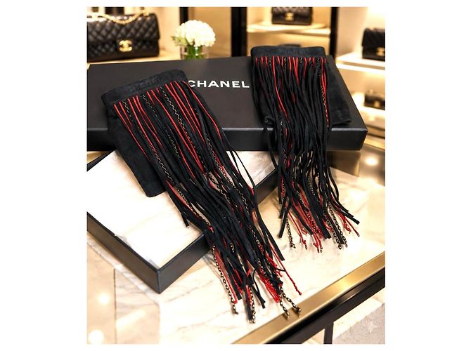 Guantes sin dedos Chanel Paris-Dallas con flecos y cadenas - vista 3