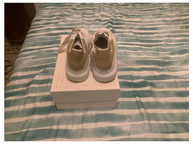 Alexander McQueen Sneakers en Cuir Blanc et Daim Beige - vue 6