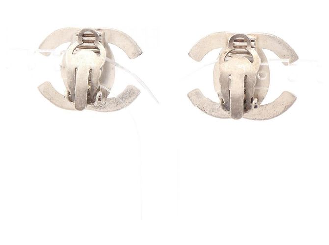 Orecchini a clip Chanel Coco Mark Turnlock Motif - vista 2