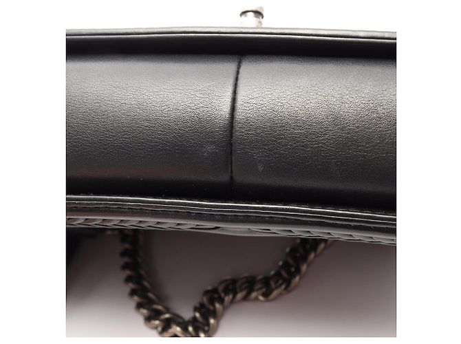 Chanel Boy Schultertasche aus schwarzem Leder - Ansicht 8