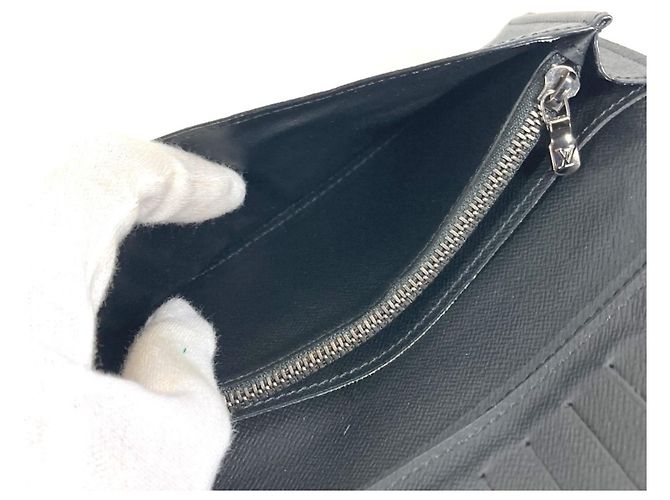 Carteira Bi-fold Louis Vuitton Monogram Eclipse - vista 10