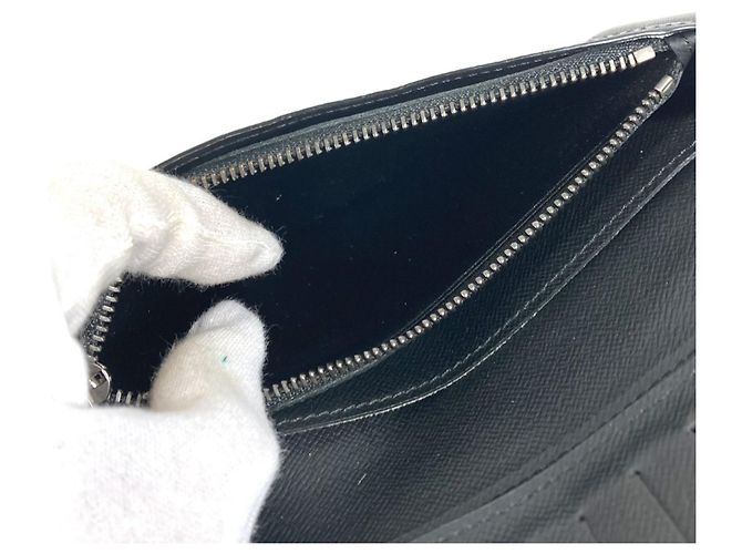 Carteira Bi-fold Louis Vuitton Monogram Eclipse - vista 9