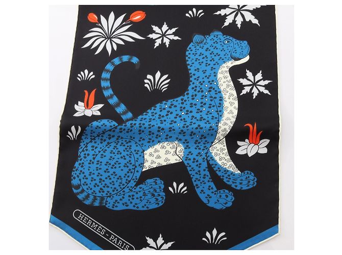 Hermès Hermes ECHARPE DE SOIE LES LEOPARDS Scarf - vista 4
