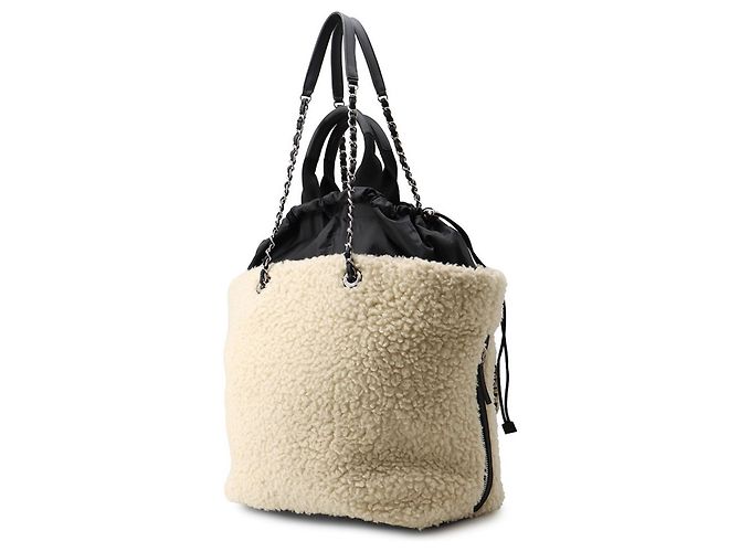 Bolso Tote Chanel Matelassé - vista 2