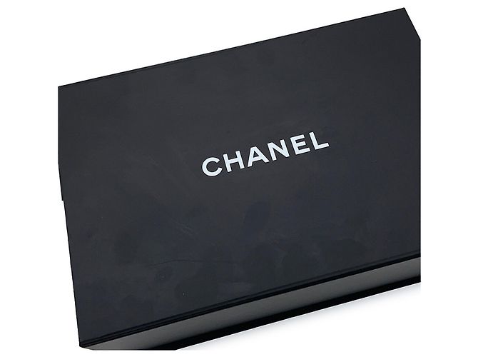 Bolso de hombro con cadena de cuero blanco Chanel - vista 16