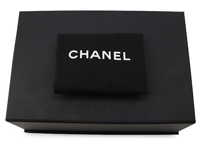 Bolso de hombro con cadena de cuero blanco Chanel - vista 18