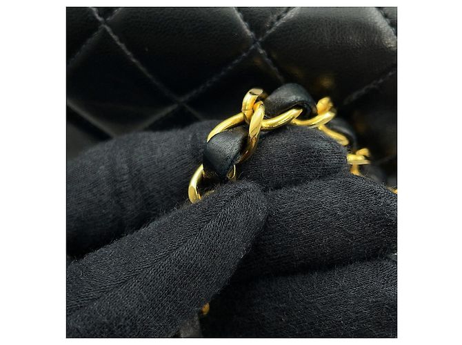 Borsa a tracolla Chanel in pelle nera con catena - vista 10