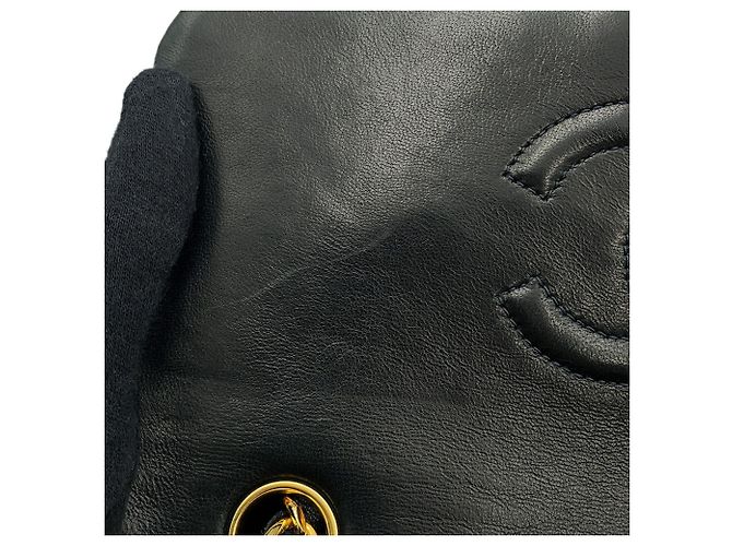Borsa a tracolla Chanel in pelle nera con catena - vista 12