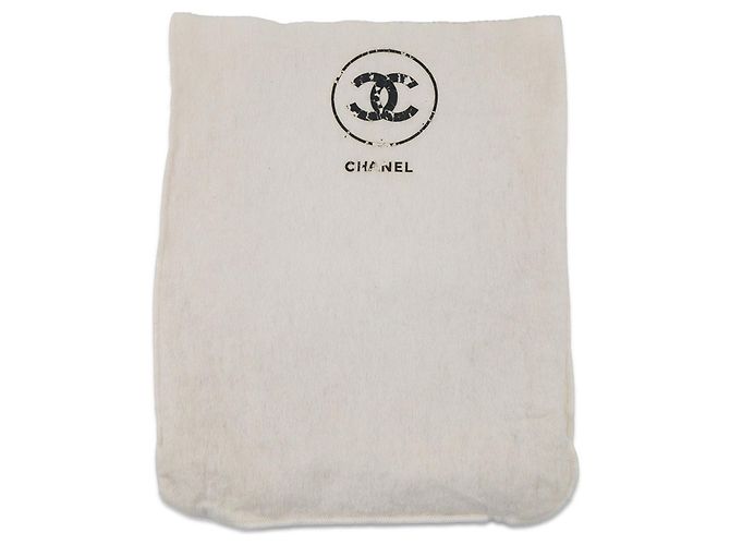 Borsa a tracolla Chanel in pelle nera con catena - vista 18