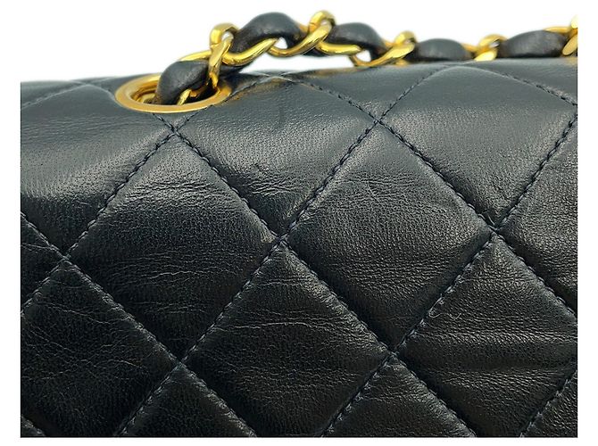 Borsa a tracolla Chanel in pelle nera con catena - vista 8
