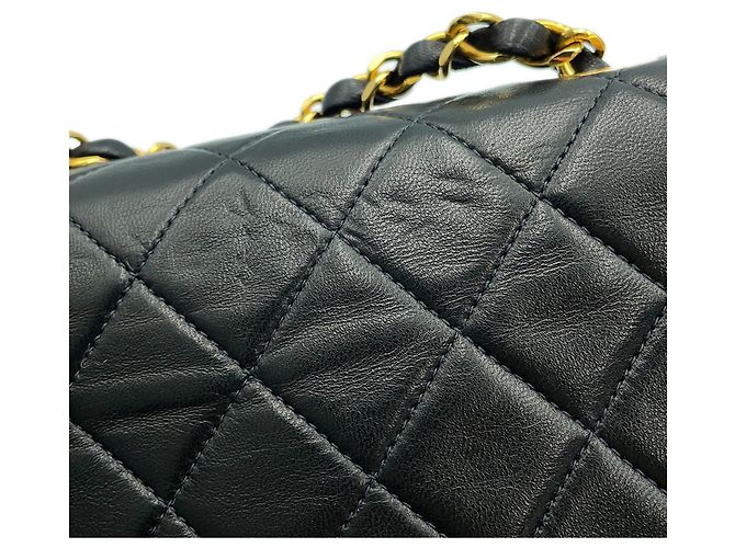 Borsa a tracolla Chanel in pelle nera con catena - vista 9