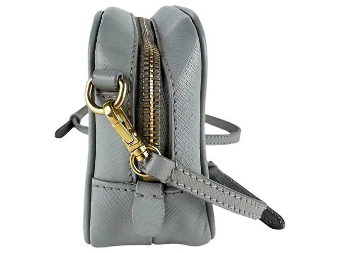 Sac à épaule Prada en cuir gris - vue 2