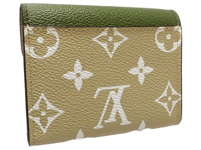 Portafoglio Tri-fold Monogram Giant Louis Vuitton - vista 4
