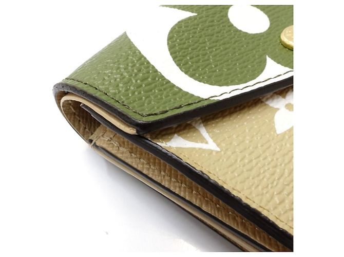 Portafoglio Tri-fold Monogram Giant Louis Vuitton - vista 5
