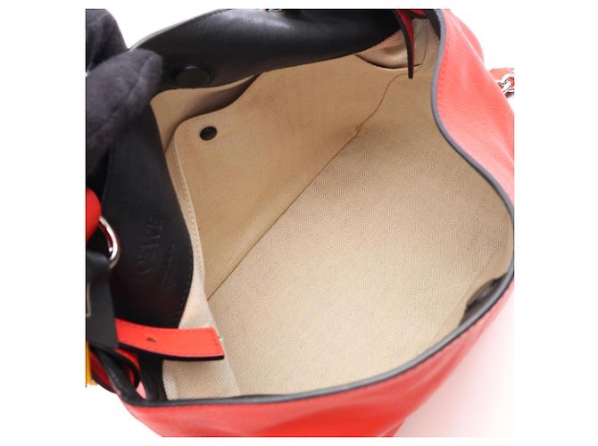 Loewe V Bucket 2-Way Schultertasche - Ansicht 3