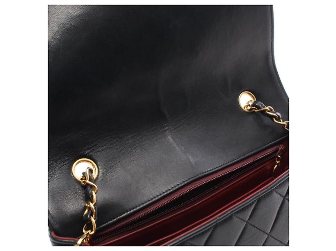 Chanel Matelassé Diana Flap Schultertasche - Ansicht 7