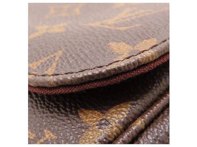 Louis Vuitton Monogram Favorite PM Schultertasche - Ansicht 17