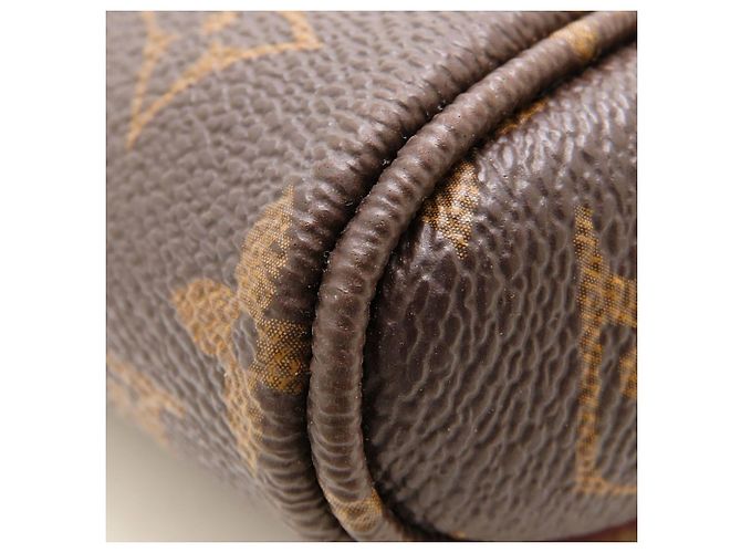 Louis Vuitton Monogram Favorite PM Schultertasche - Ansicht 20