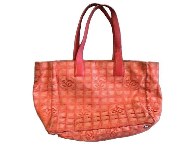 Chanel New Travel Line Shopper Rosso con certificato di autenticità - vista 2