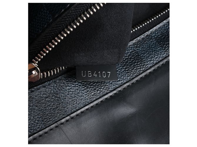 Borsa Louis Vuitton Cabas Voyage Damier Cobalt in blu navy x nero N41397 - vista 13