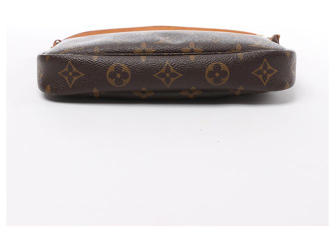 Louis Vuitton Pochette Accessoire Monogram Handbag in Brown M51980 - vista 7