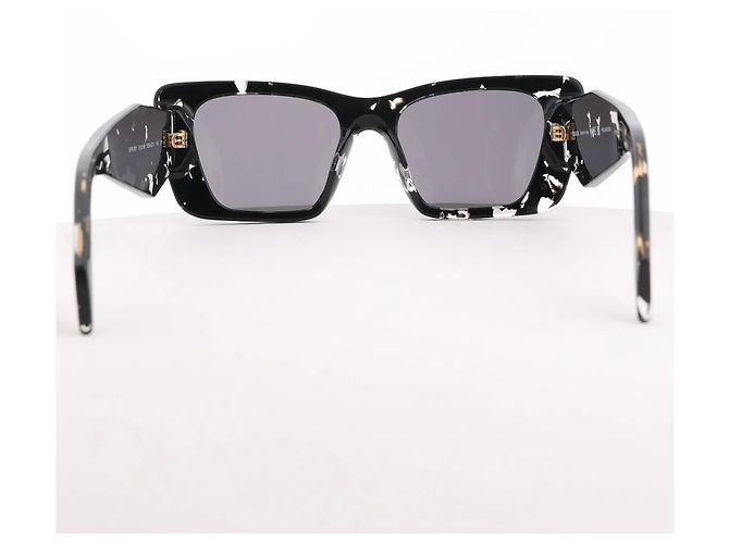 Óculos de Sol Prada Cat Eye-Frame em Black PR 08Y - vista 4