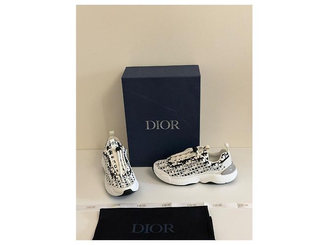 Sneakers Dior B23 Cannage Bianco e Nero - vista 2