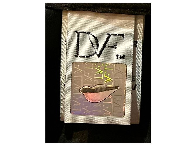 Vestido halter Diane von Furstenberg Lainey de seda e rayon com bolinhas - vista 6