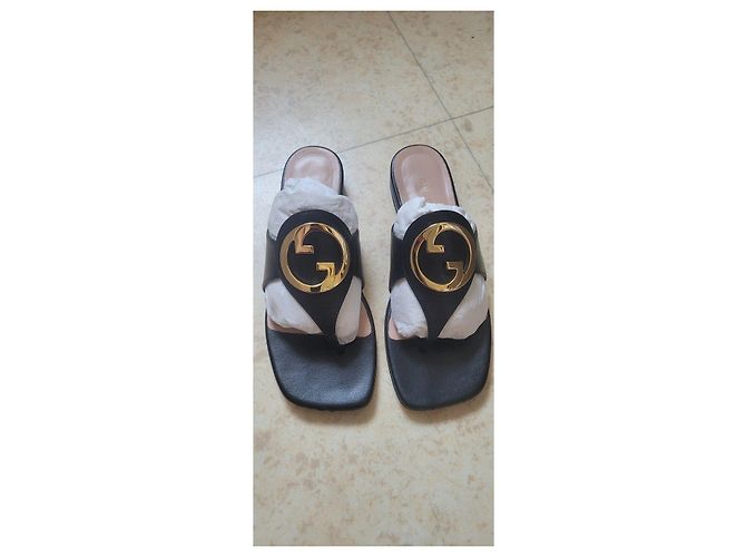 Sandali bassi Gucci Blondie in pelle nera - vista 11