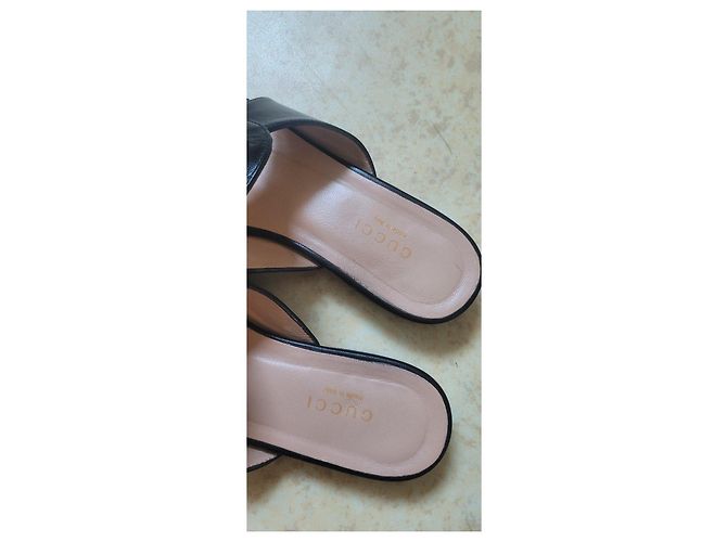 Sandali bassi Gucci Blondie in pelle nera - vista 4