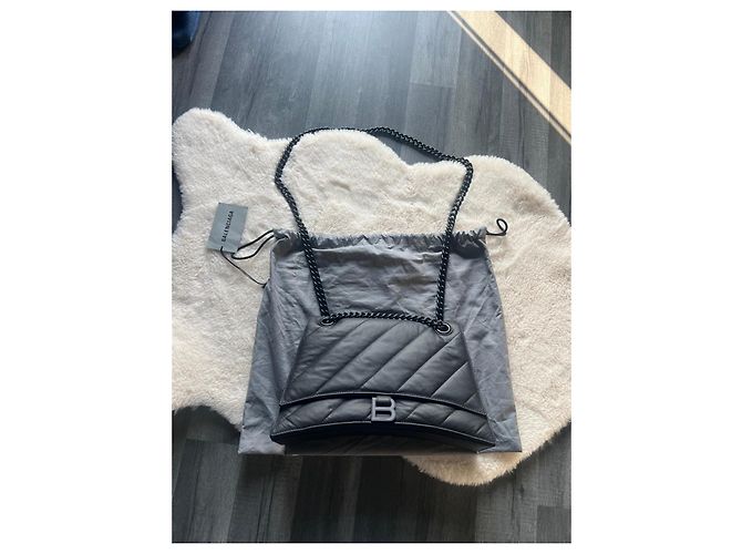 Borsa a tracolla Balenciaga in pelle matelassé nera - vista 2
