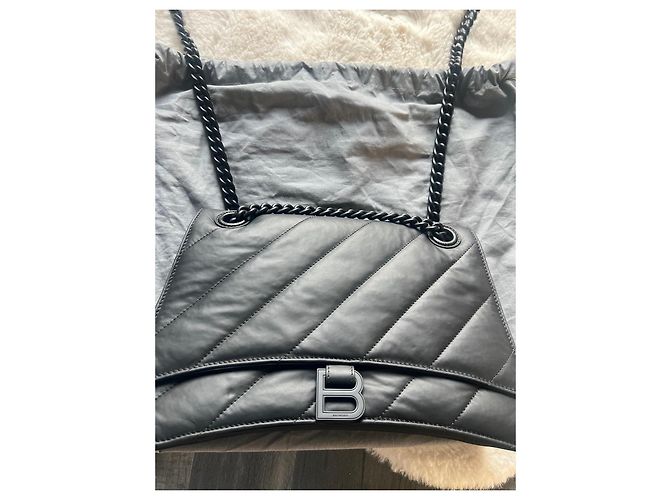 Borsa a tracolla Balenciaga in pelle matelassé nera - vista 3
