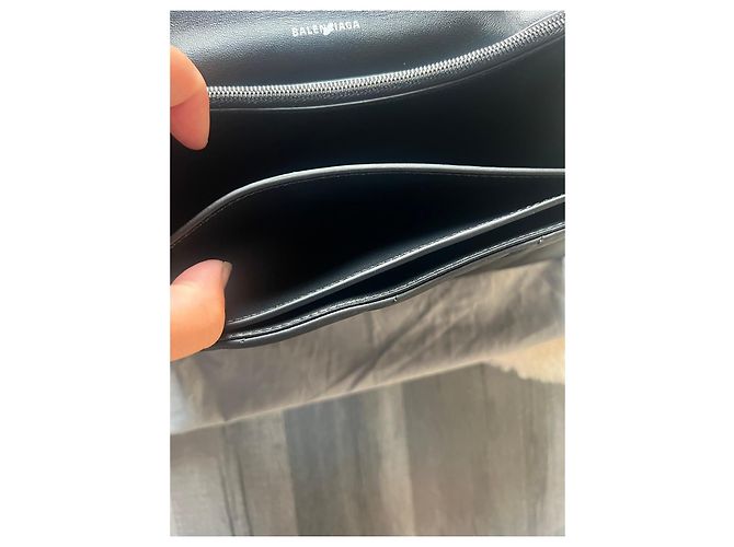 Borsa a tracolla Balenciaga in pelle matelassé nera - vista 8