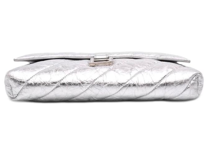 Balenciaga Silberne gesteppte Leder-Clutch - Ansicht 5