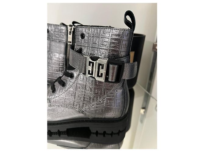 Givenchy G Cube Silberne Lederstiefeletten - Ansicht 3