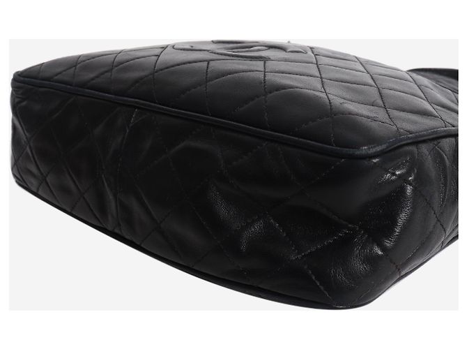 Chanel Schultertasche Vintage 1991 aus gestepptem Lammleder mit Quaste, schwarz - Ansicht 7
