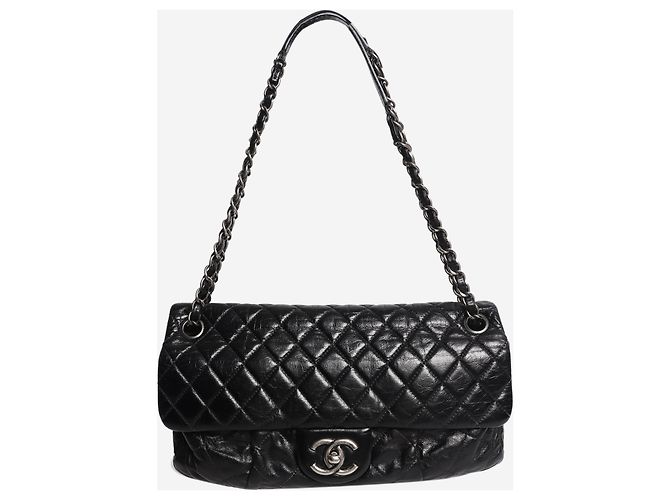 Chanel Bolsa de ombro acolchoada em pele de cordeiro preta 2010 - vista 2