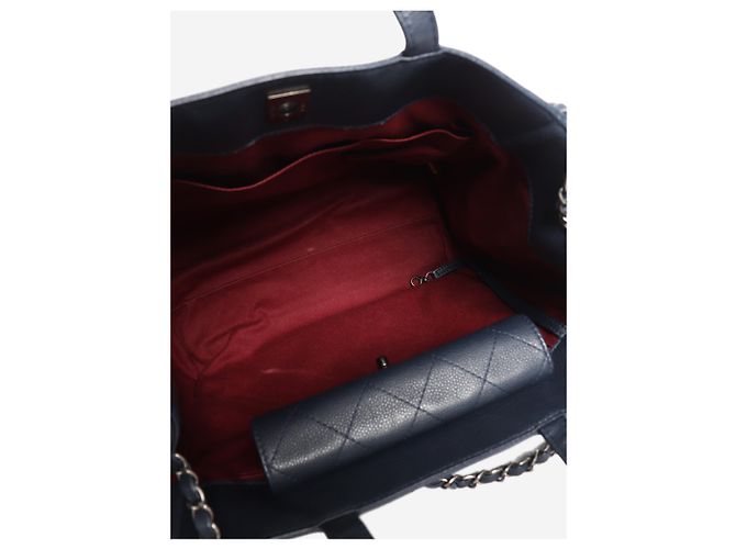 Chanel Navy 2014 caviar Executive tote - view 10
