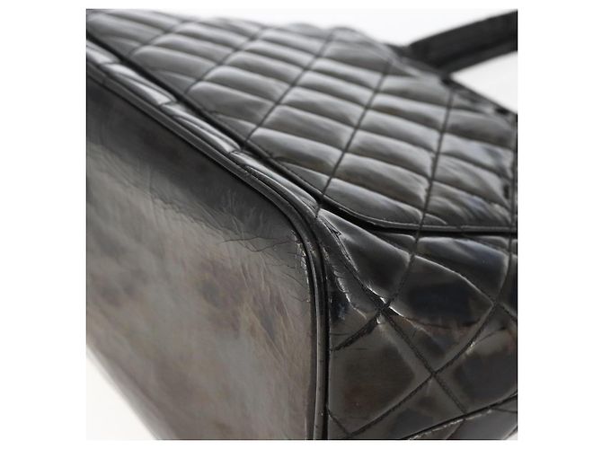 CHANEL Standard Tote Bag Patent leather Black CC - vista 17
