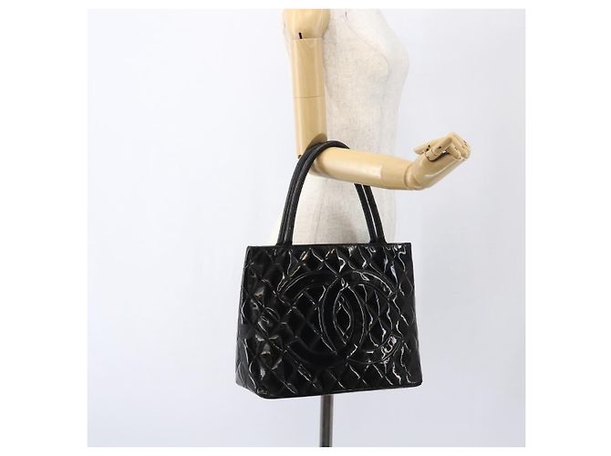 CHANEL Standard Tote Bag Patent leather Black CC - vista 27