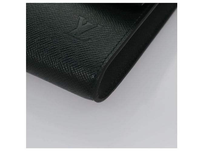 LOUIS VUITTON Taiga Leather Volga Briefcase Epicea M30204 LV - vista 14