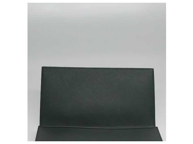LOUIS VUITTON Taiga Leather Volga Briefcase Epicea M30204 LV - vista 8