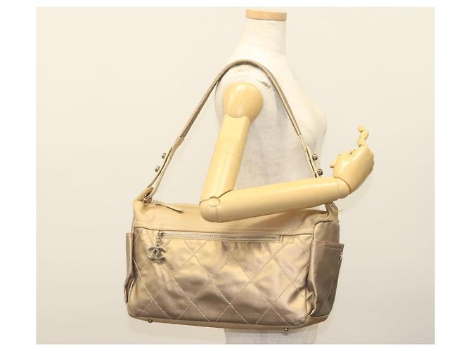 Bolsa de Ombro CHANEL Paris Biarritz Coated Canvas Bege Prata CC - vista 27