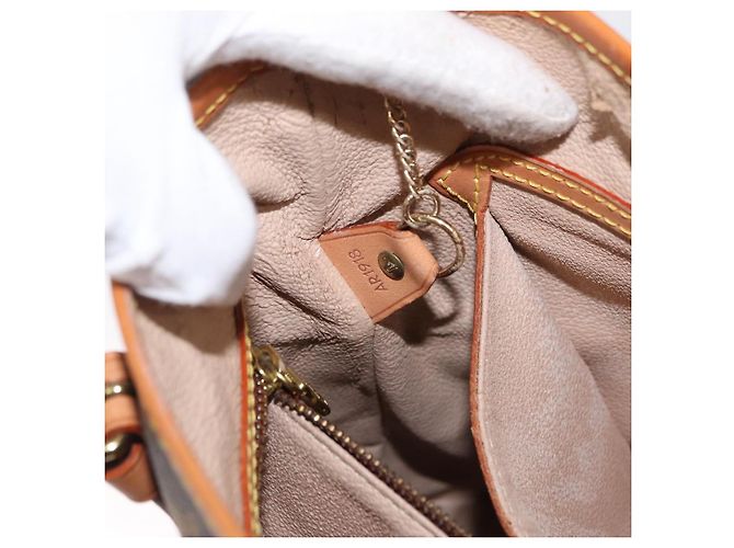 LOUIS VUITTON Monogram Bucket PM Shoulder Bag M42238 LV - vue 12