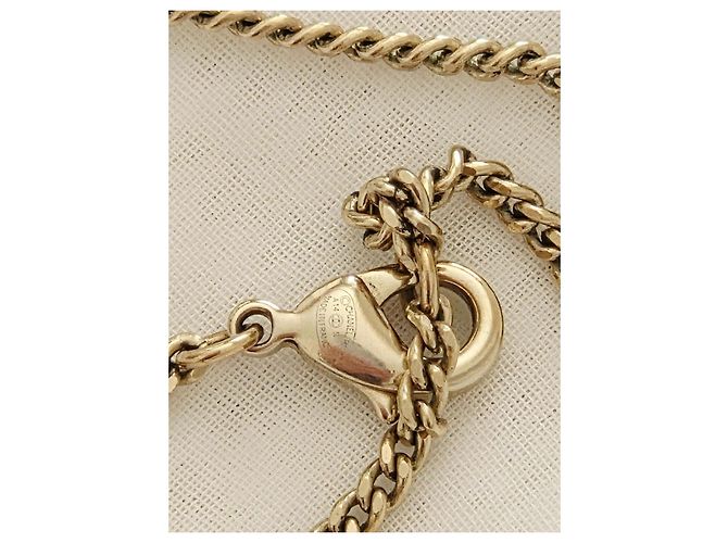 Colar Chanel CC de pérolas - Corrente dourada - vista 5