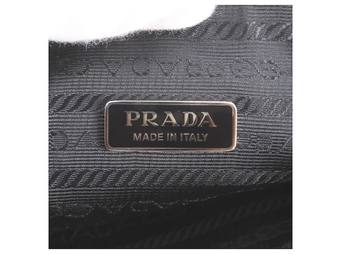 Pochette Prada Triangle en cuir - vue 8